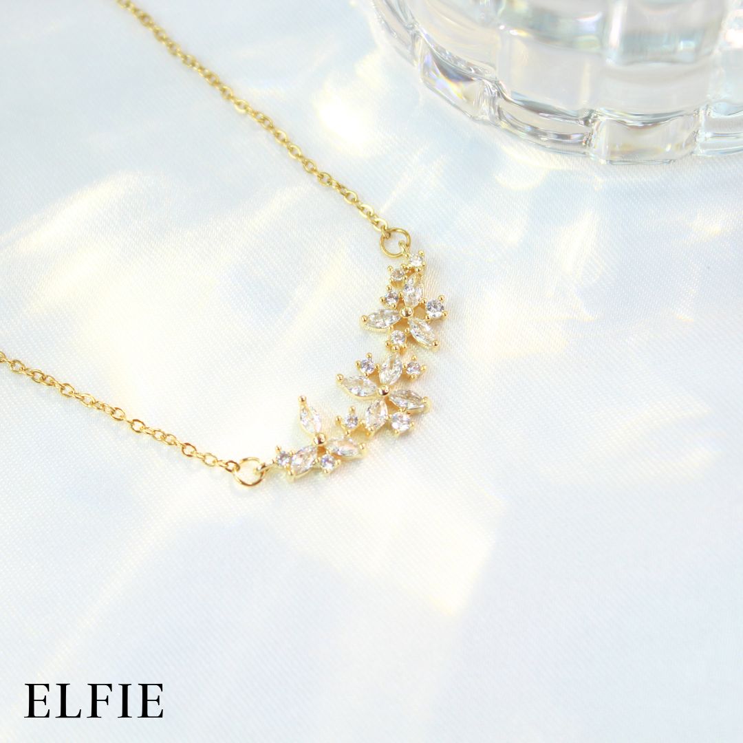 Golden Crystal Flowers Titanium Necklace
