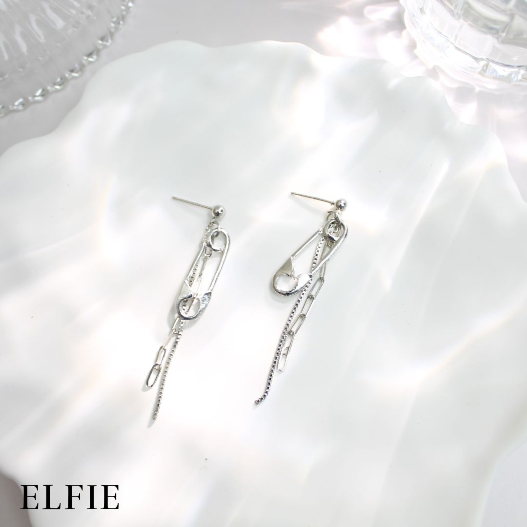 Clip Chain Design Stud Earring