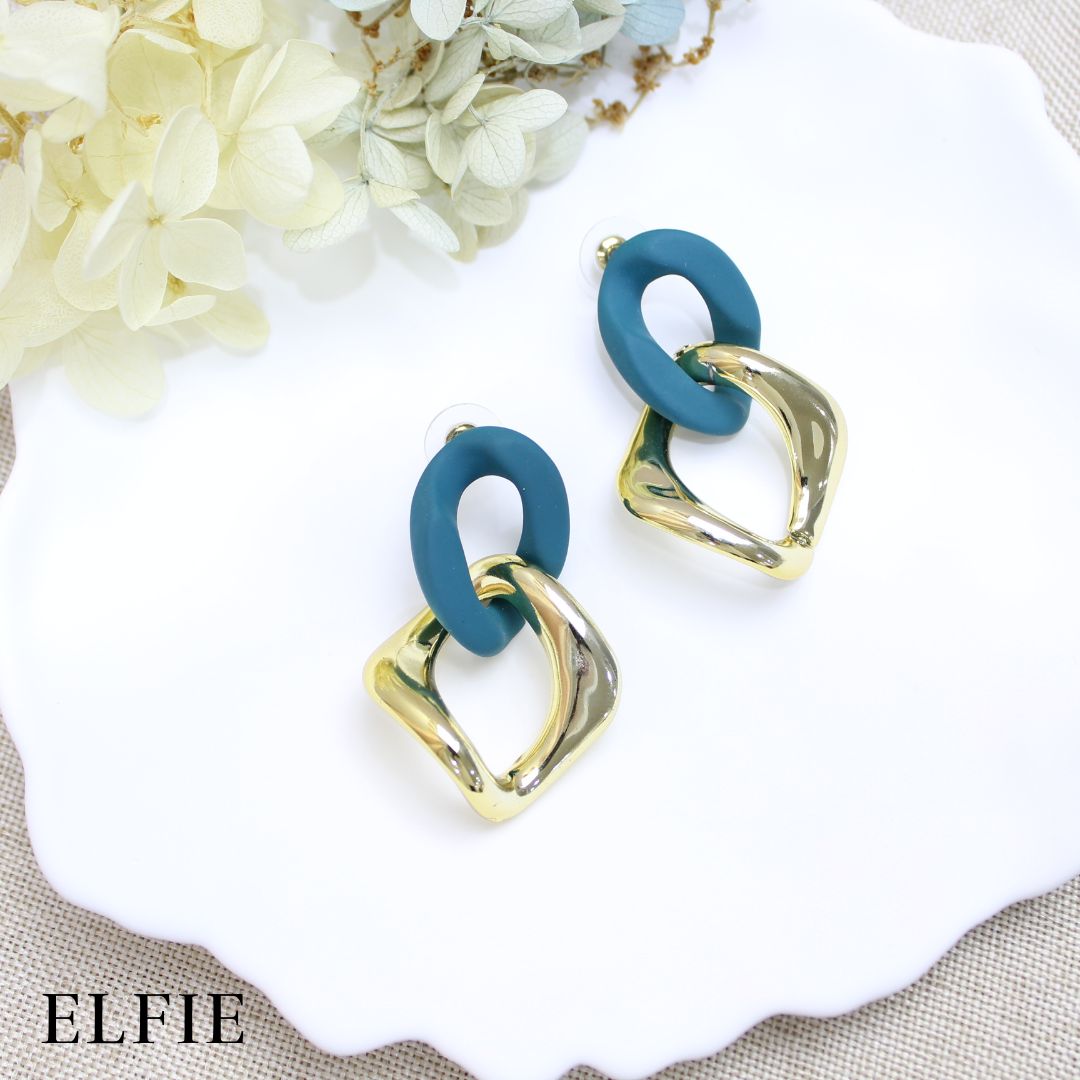 Elegant Mix Gold Stud Earring