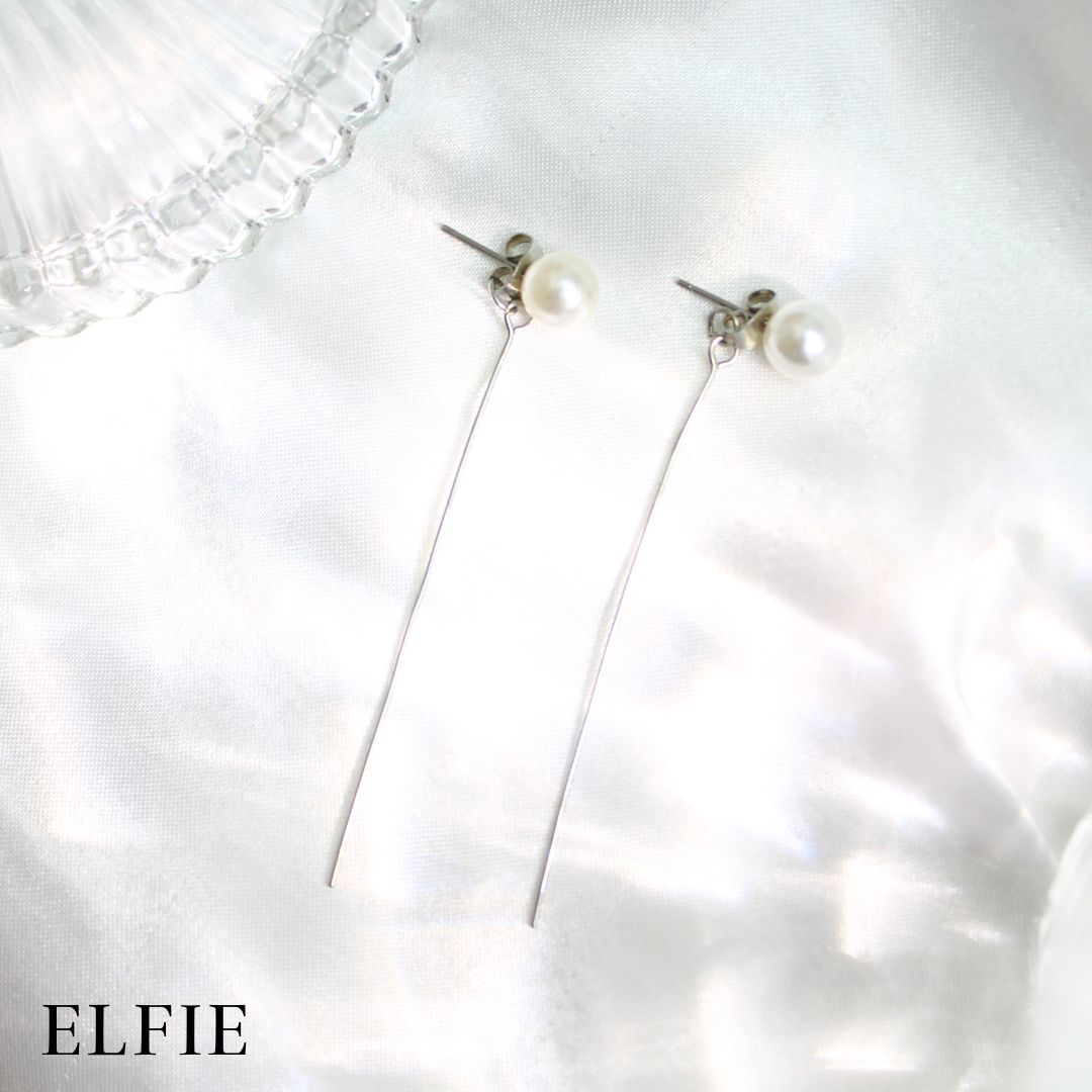 Pearl Minimalist Stud Earring