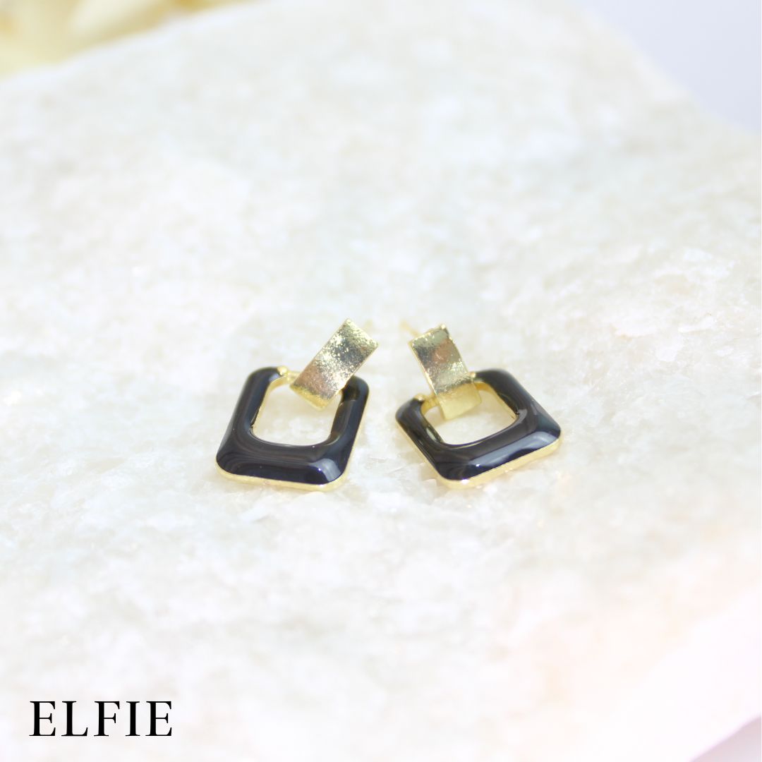 Elegant Black Square Stud Earring