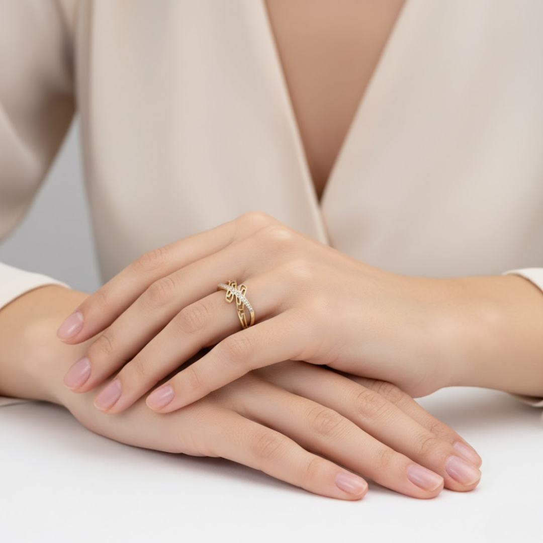 Vaelis Gold Titanium Ring