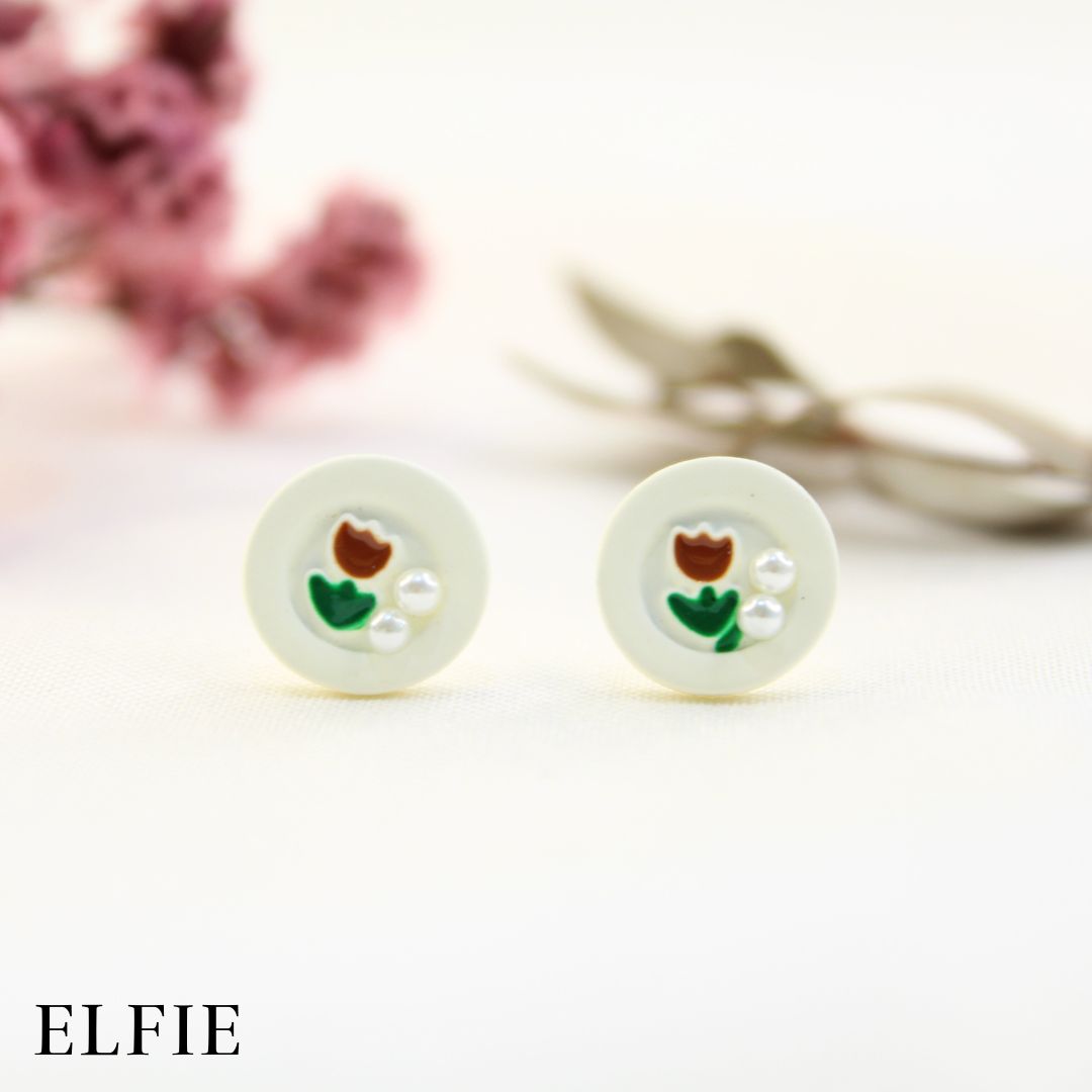 White N' Red Tulip Stud Earring