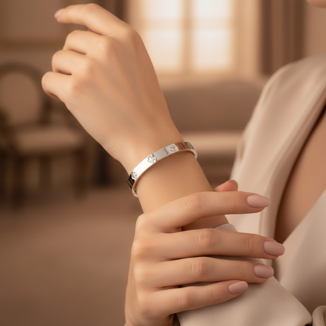 Elodie Clover Rose Gold Titanium Bangle