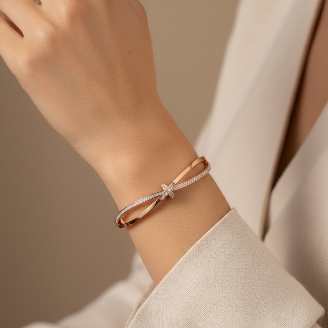 Althea Knot Gold Bangle