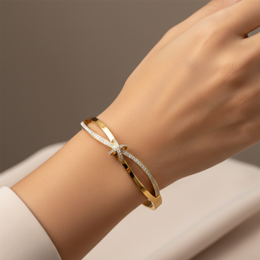 Althea Knot Silver Bangle
