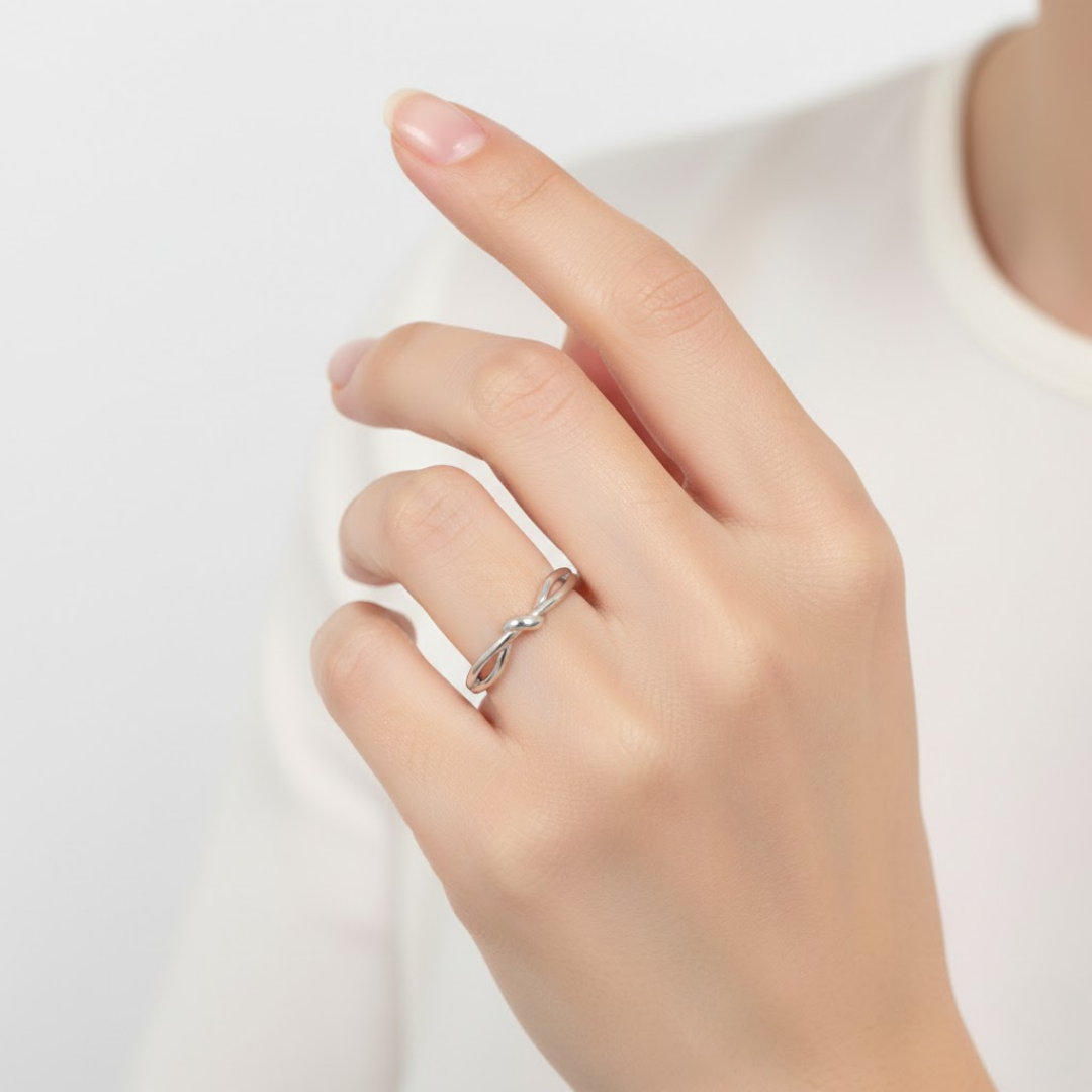 Aven Knot Silver Titanium Ring