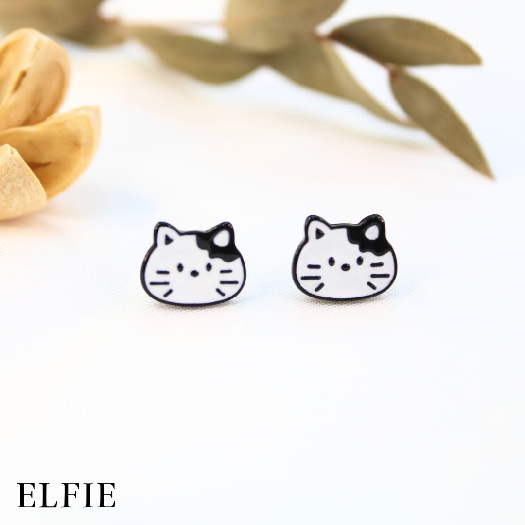 Black N' White Cat Stud Earring