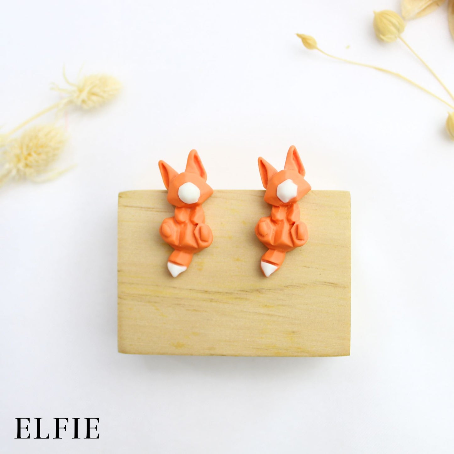 Foxxy Stud Earring
