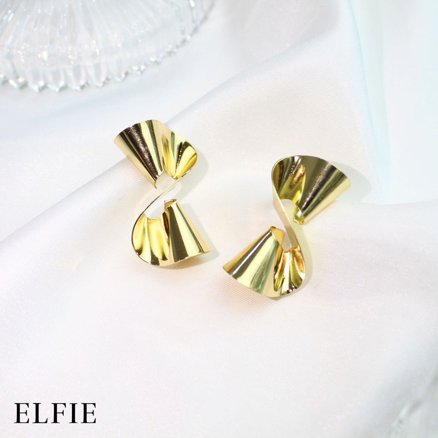 Gold Irregular Twist Stud Earring