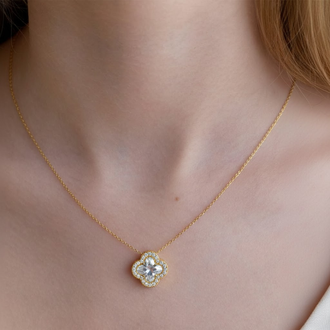 Marea Clover Gold Titanium Necklace