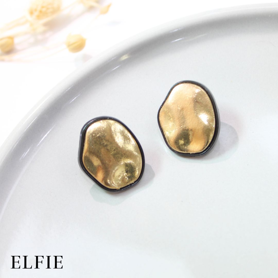 Golden Stone Design Stud Earring
