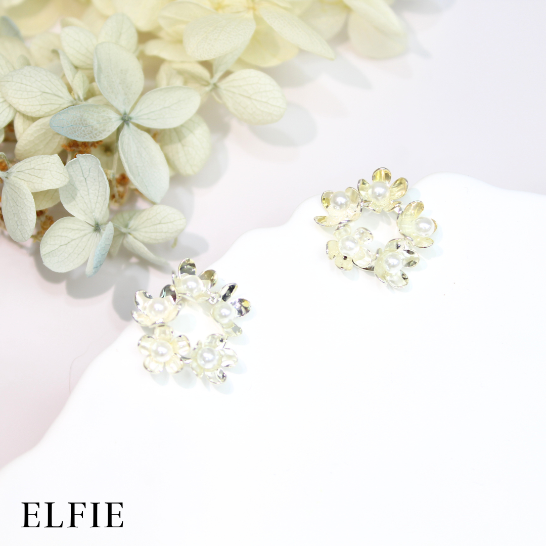 Floral With Pearl Stud Earring