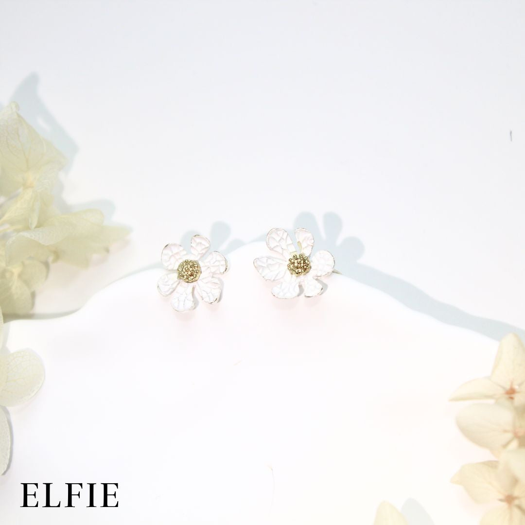 Daisy Flower Metal Stud Earring