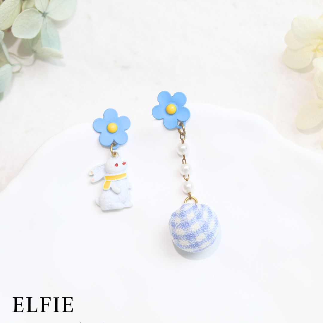 Summer Dog Stud Earring