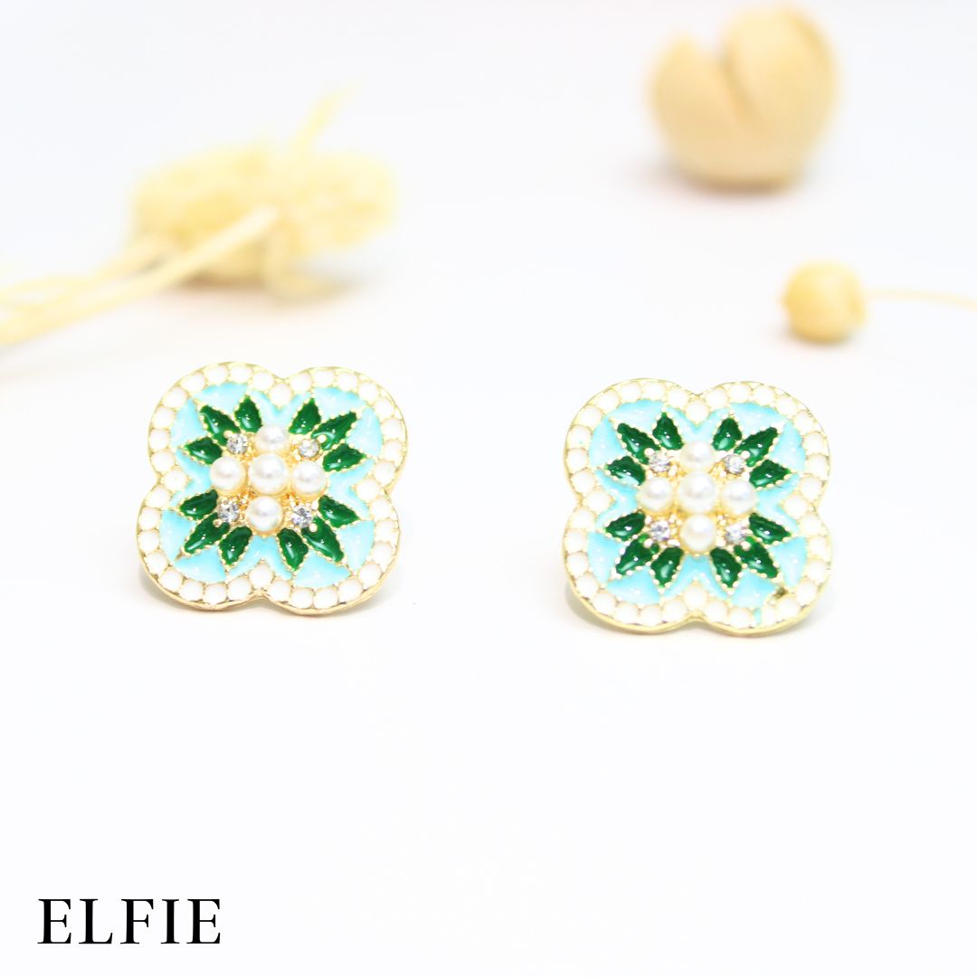 Floral Pearl Stud Earring