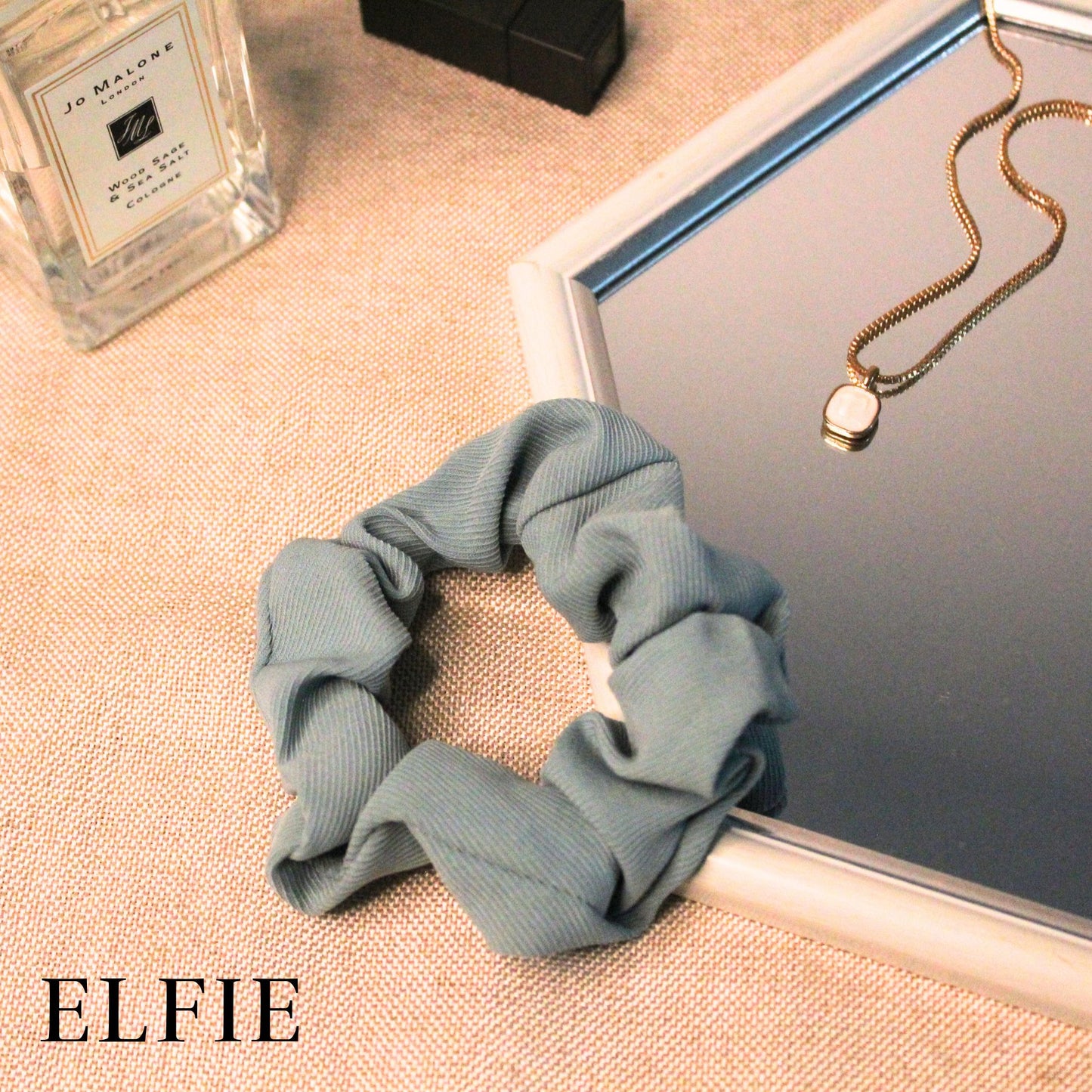 Jeanie Ribbed Scrunchie