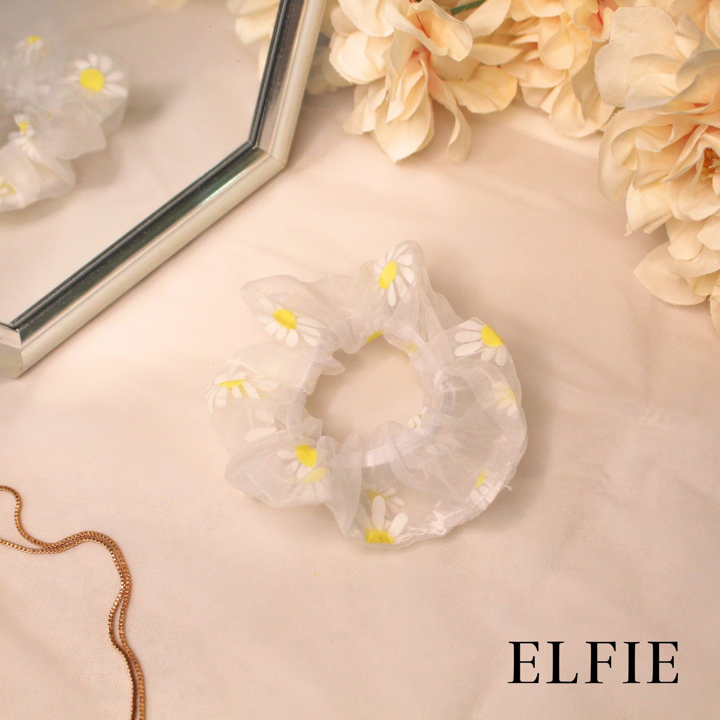 Daisy Printed Organza Scrunchie