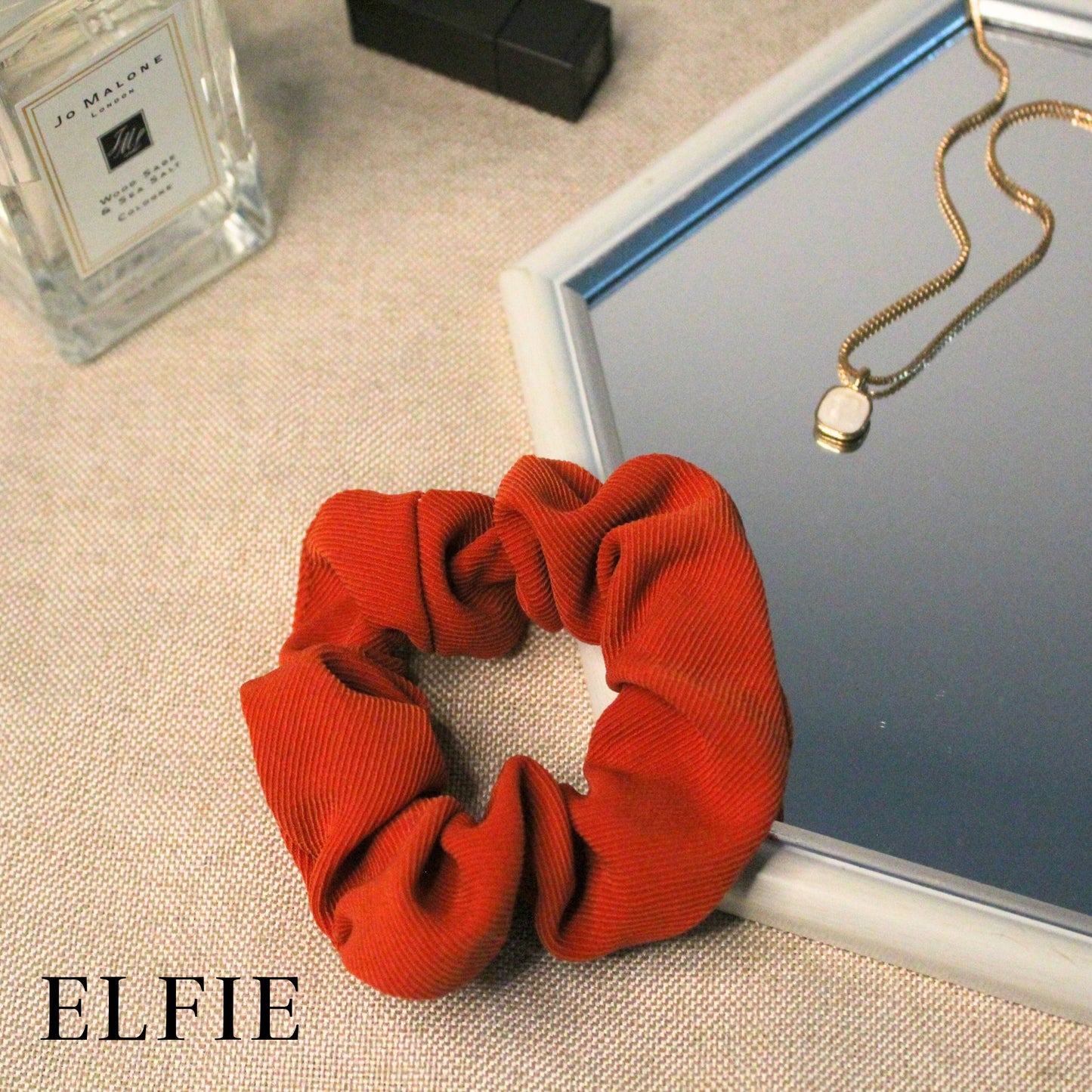 Jeanie Ribbed Scrunchie