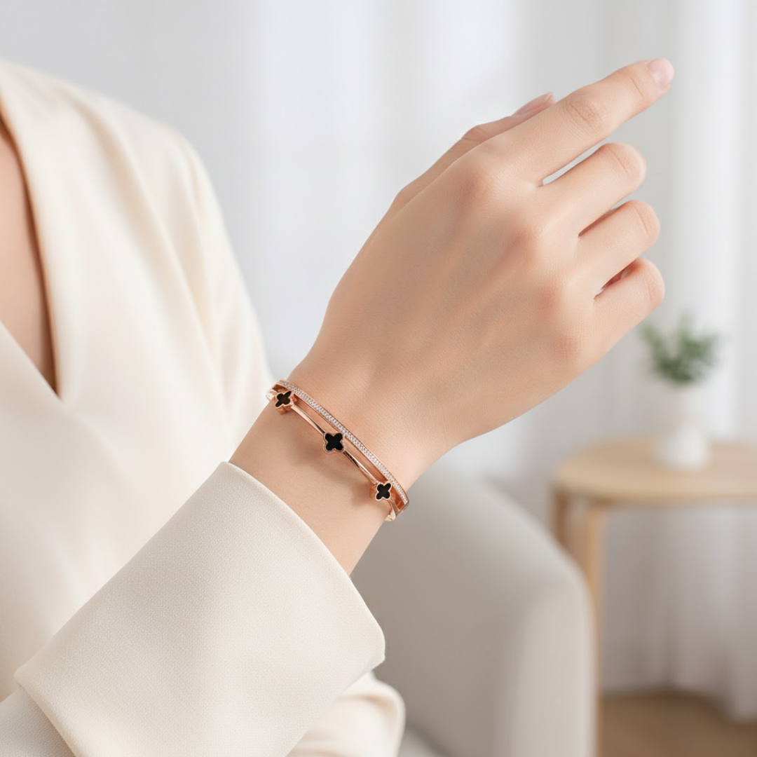 Tre Clover Rose Gold Titanium Bangle