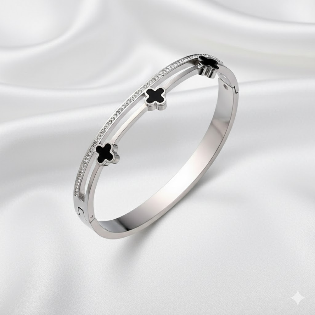 Tre Clover Rose Gold Titanium Bangle